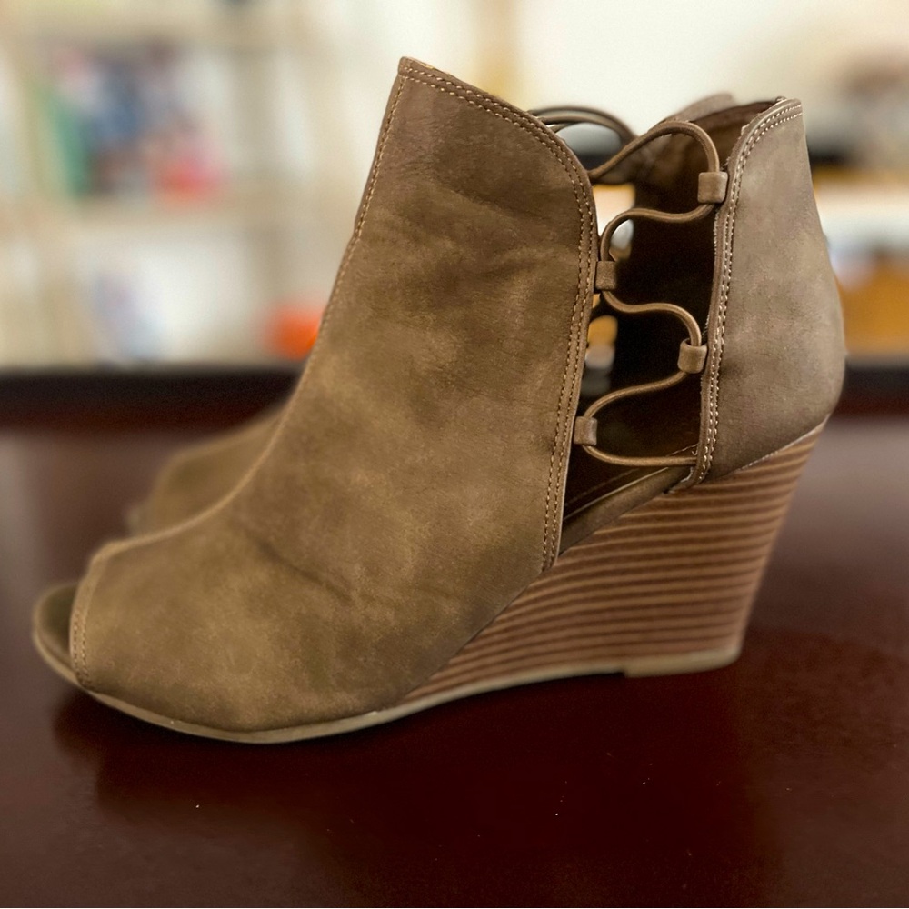 Brown Peep toe Sugar Wedge Size 8